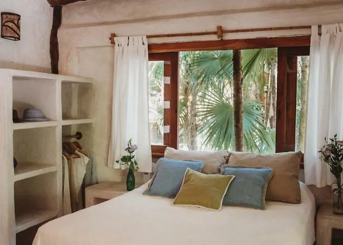 Holiday home Palms House