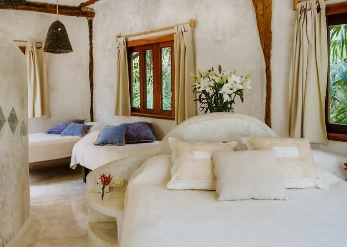 Palms House *